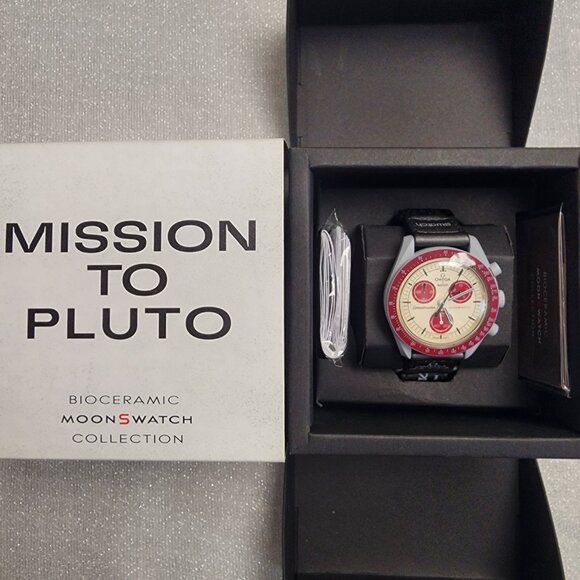 Swatch X Omega Bioceramic Moonswatch Mission To The PLUTO - Picture 5 of 8
